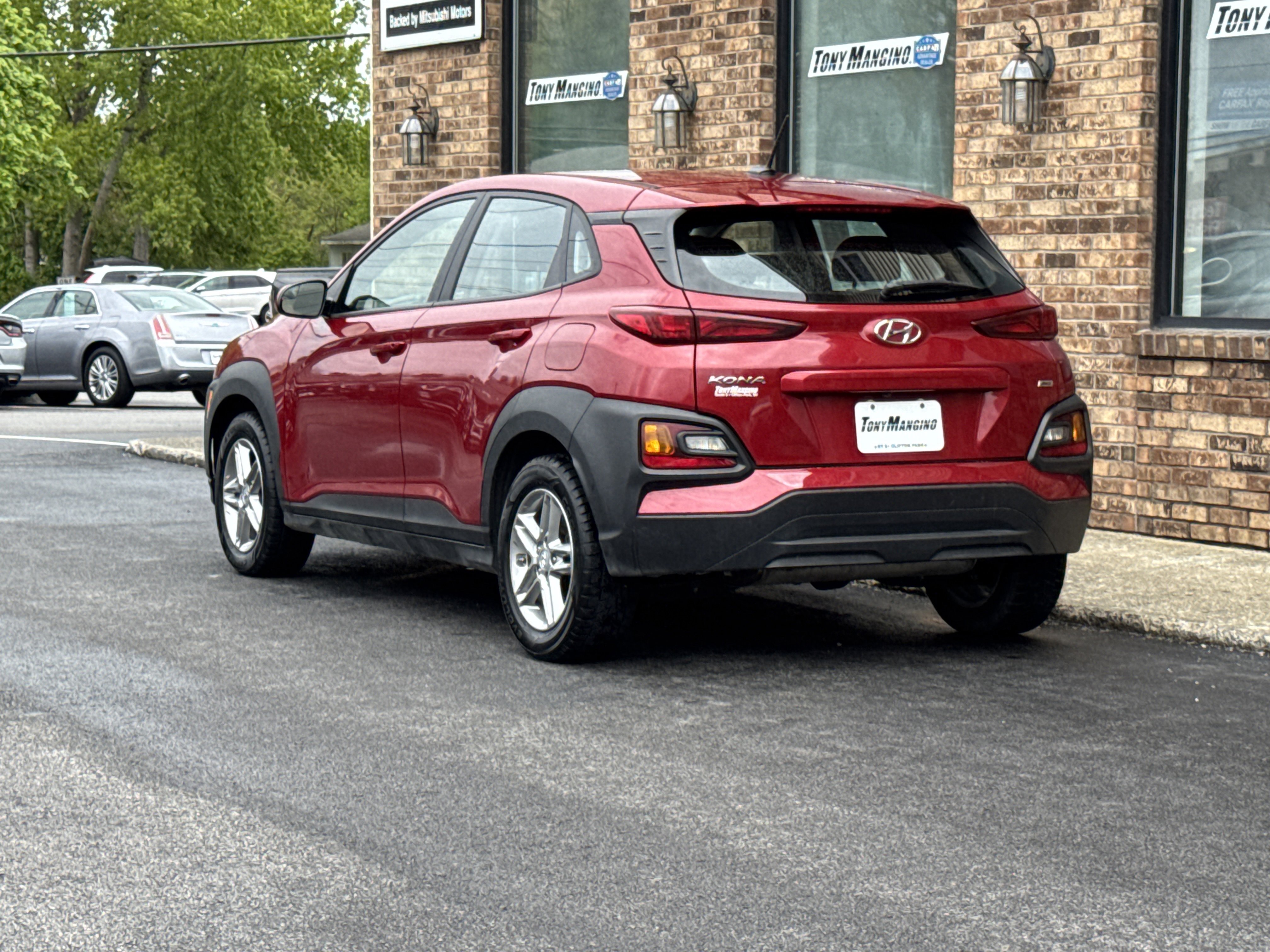 Used 2021 Hyundai Kona SE AWD/4WD image 3