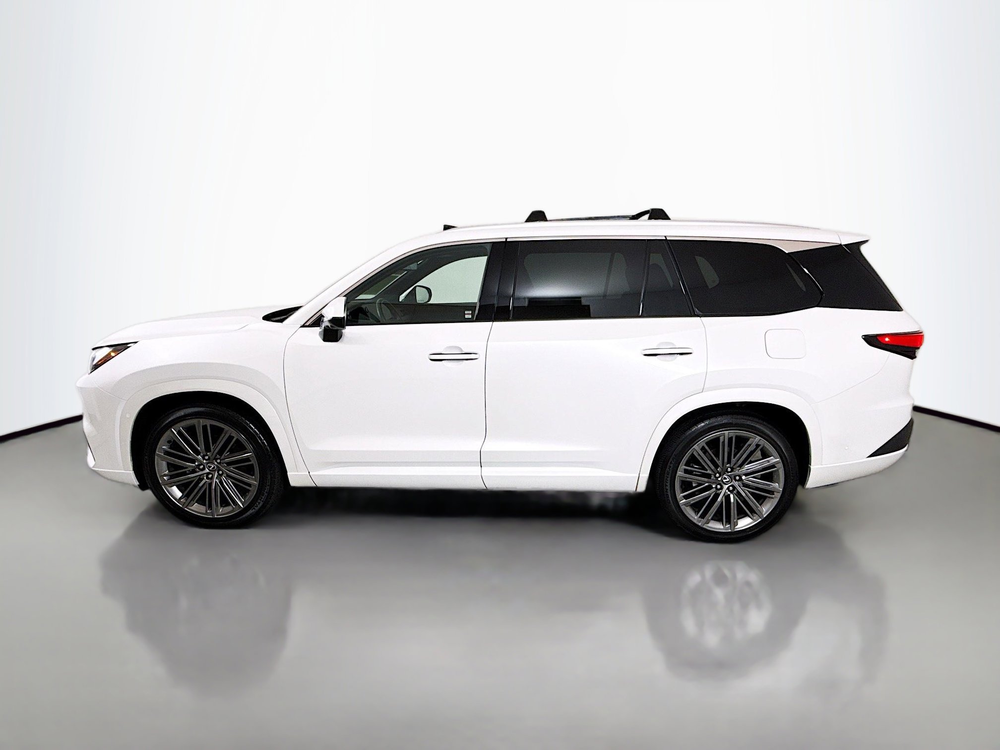 Used 2025 Lexus TX 350 AWD w/ Technology Package image 4