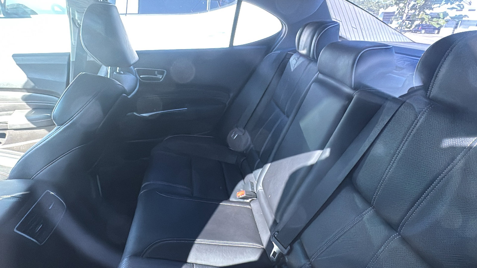 Used 2018 Acura TLX V6 w/ Technology Package FWD image 9