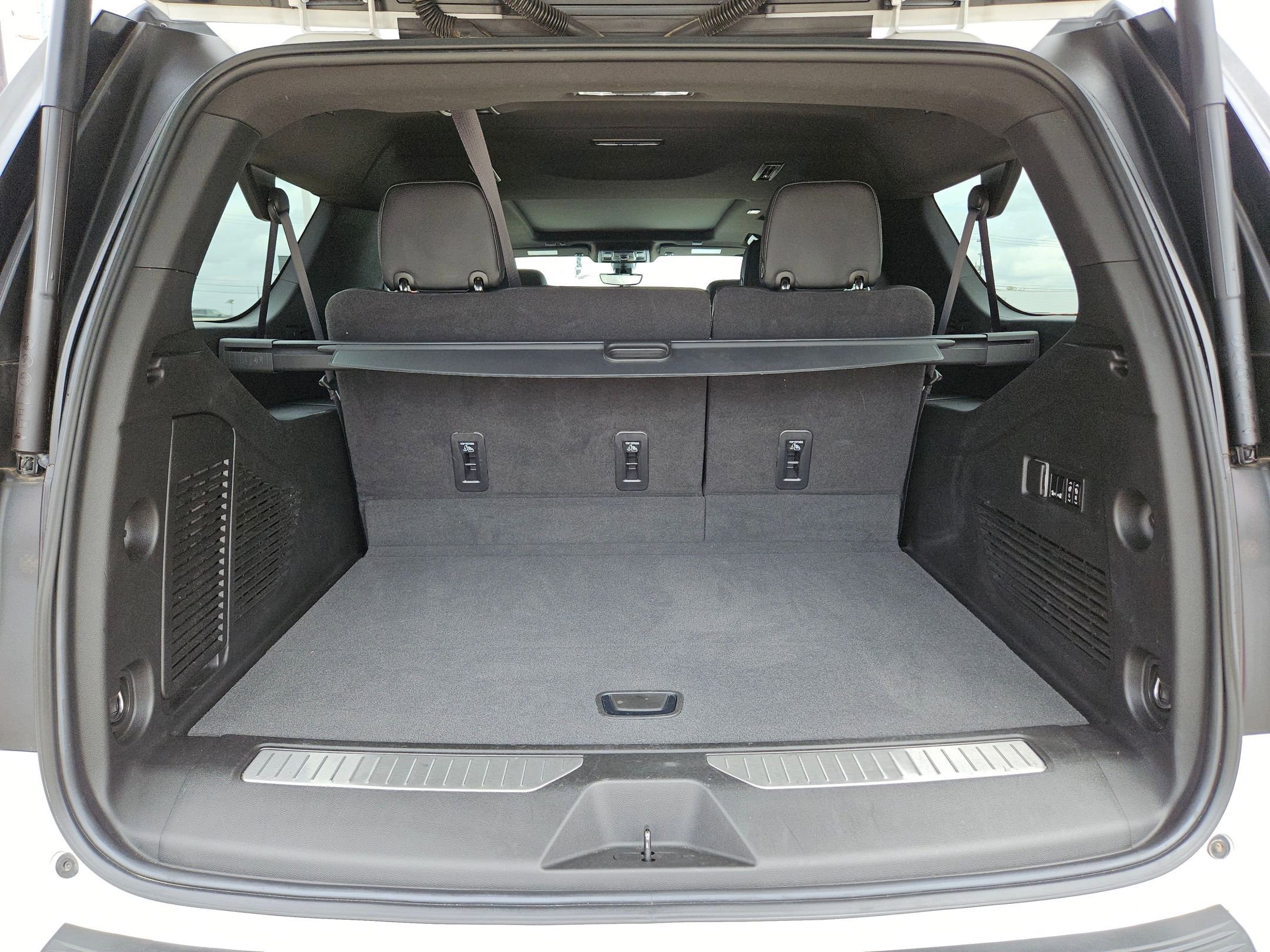 Certified 2022 GMC Yukon XL Denali w/ Denali Premium Package image 24