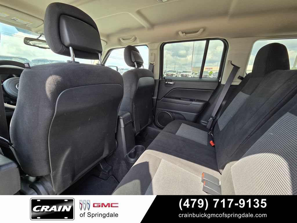 Used 2017 Jeep Patriot Sport w/ Power Value Group AWD/4WD image 27