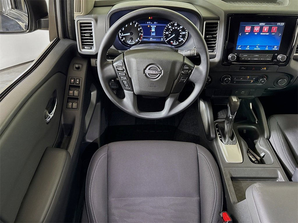 Used 2024 Nissan Frontier SV image 18