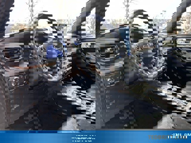 Certified 2022 Ford Explorer Platinum w/ Equipment Group 601A image 26