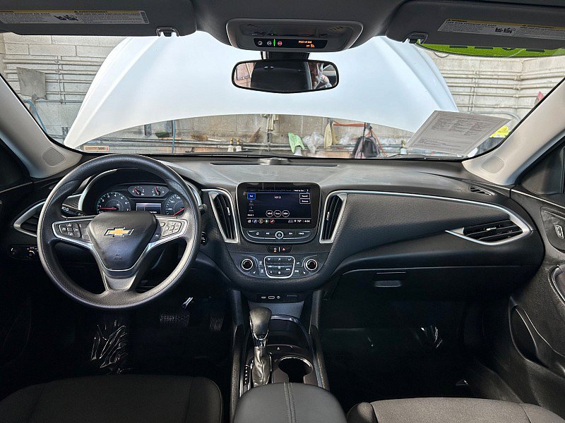 Used 2022 Chevrolet Malibu LT FWD image 17