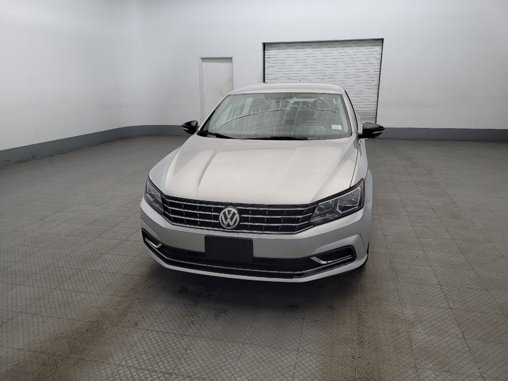 Used 2017 Volkswagen Passat 1.8T S FWD image 15