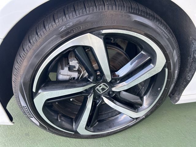 Used 2022 Honda Accord Sport image 11