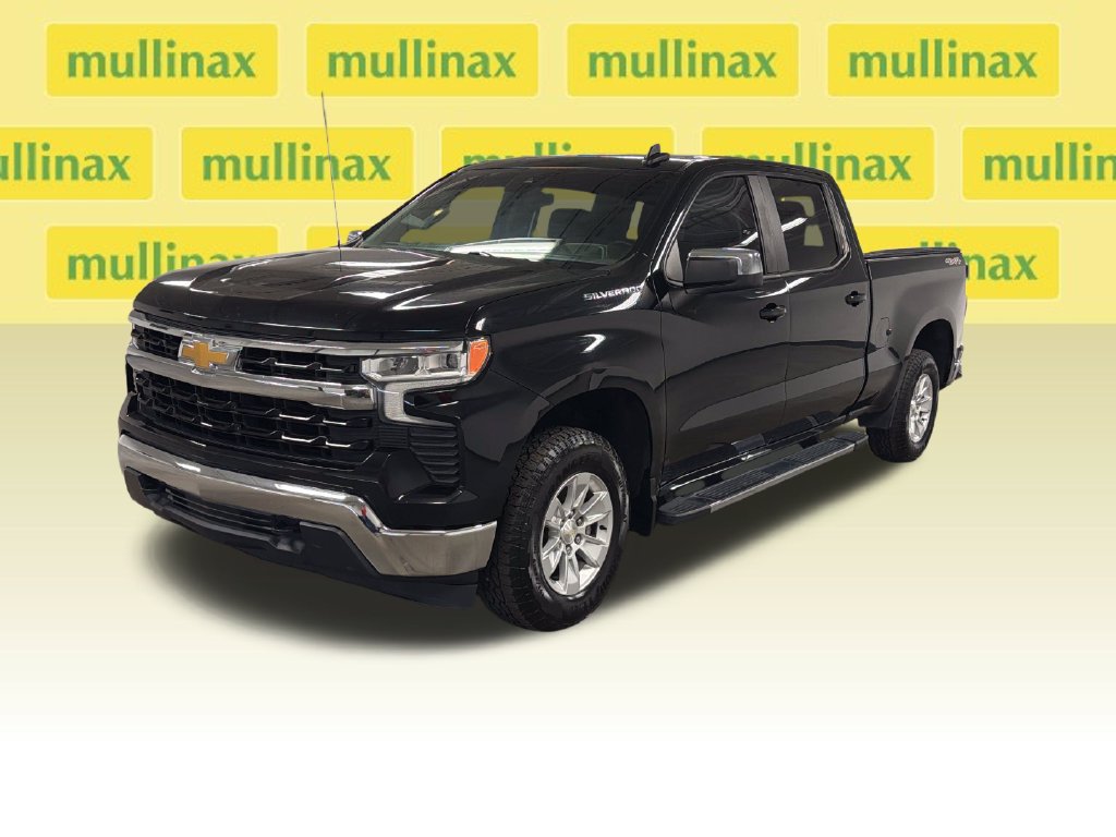 Used 2023 Chevrolet Silverado 1500 LT w/ Protection Package AWD/4WD image 8