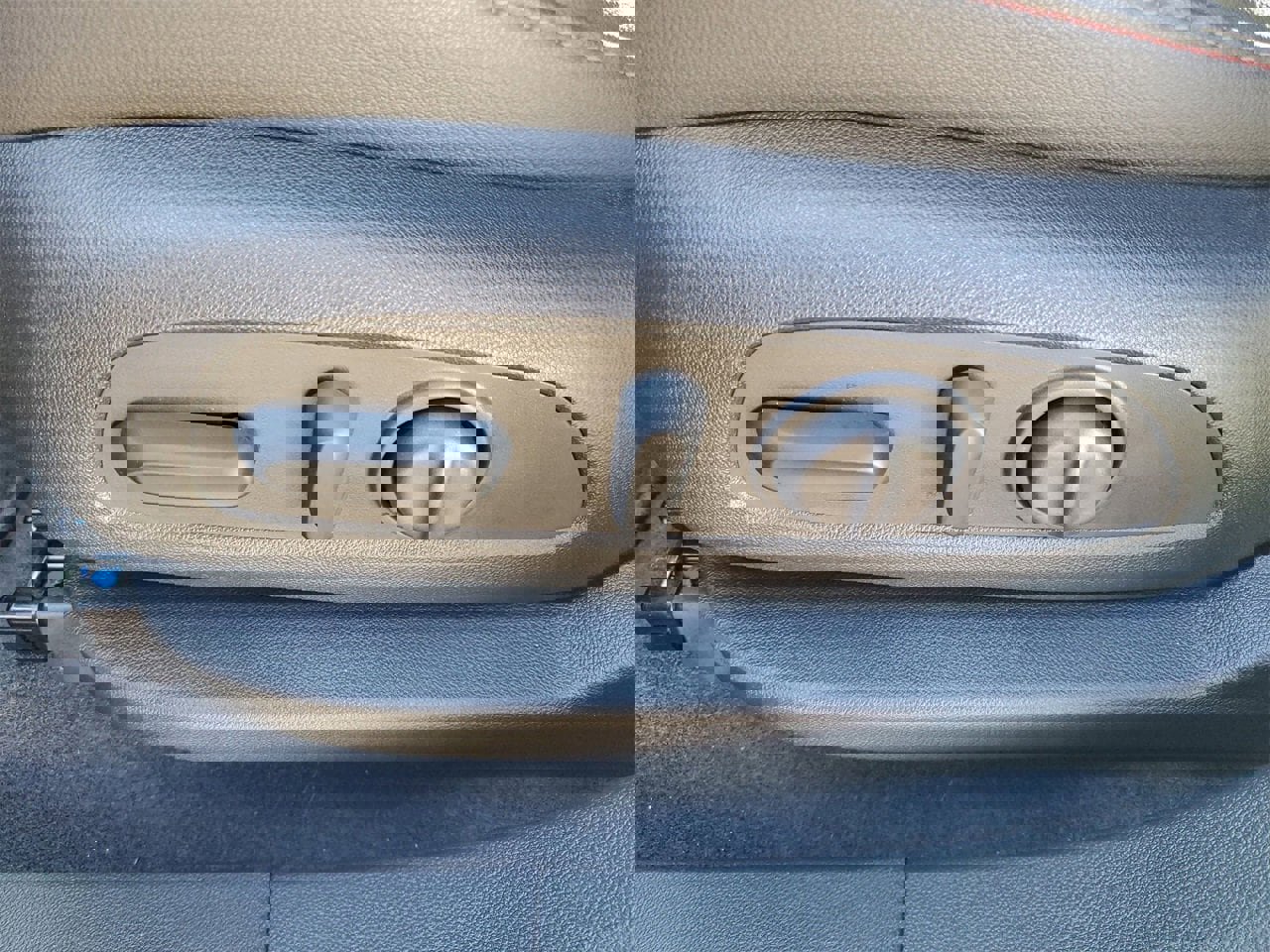 Used 2025 Chevrolet Blazer RS w/ Driver Confidence II Package image 20