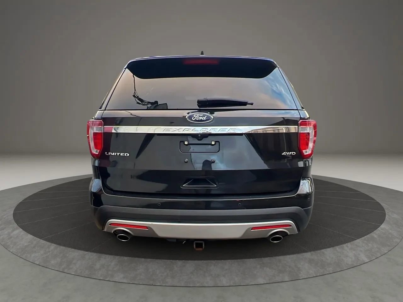 Used 2016 Ford Explorer Limited image 6