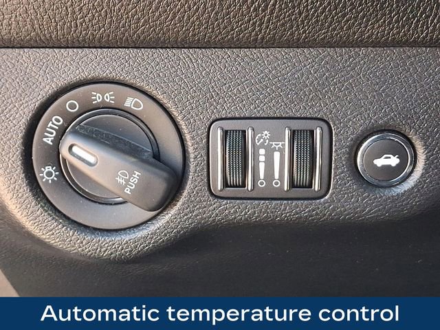 Used 2019 Dodge Challenger GT AWD/4WD image 8