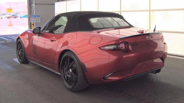 Used 2016 MAZDA MX-5 Miata Club RWD image 4