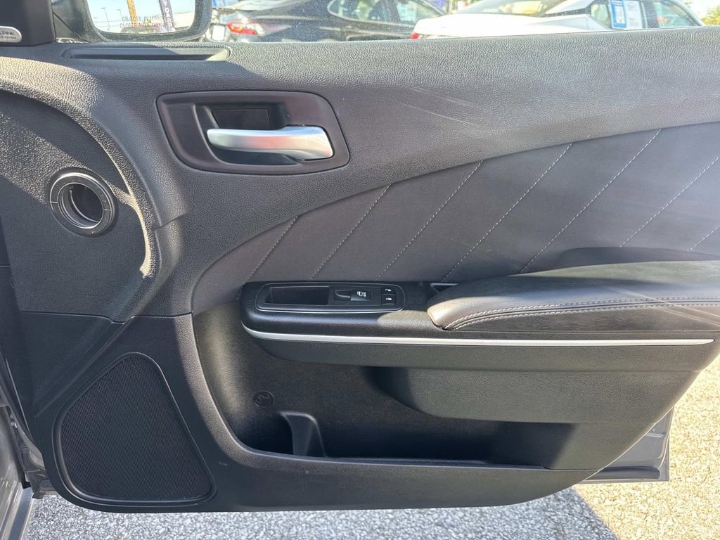 Used 2023 Dodge Charger SXT image 13