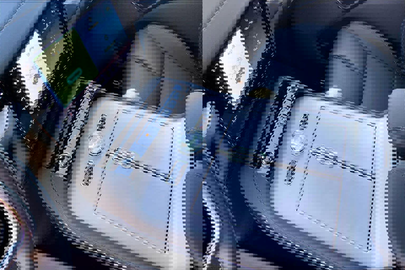 New 2026 Lincoln Navigator Reserve w/ Jet Appearance Package image 7