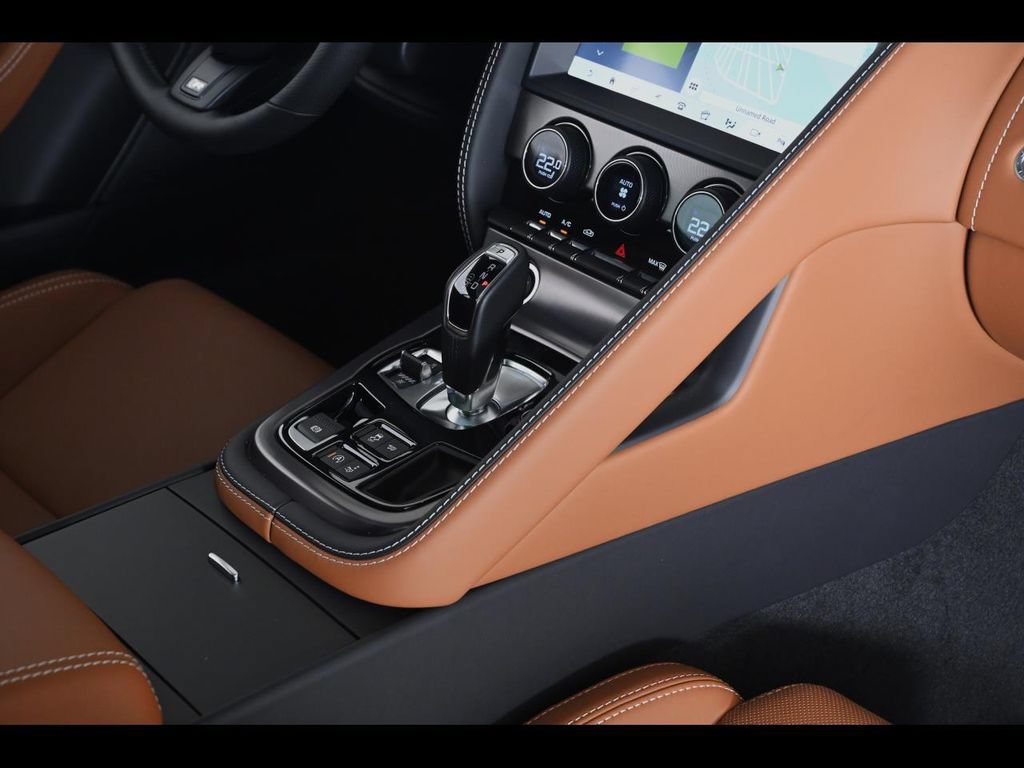 Used 2024 Jaguar F-TYPE R AWD/4WD image 21
