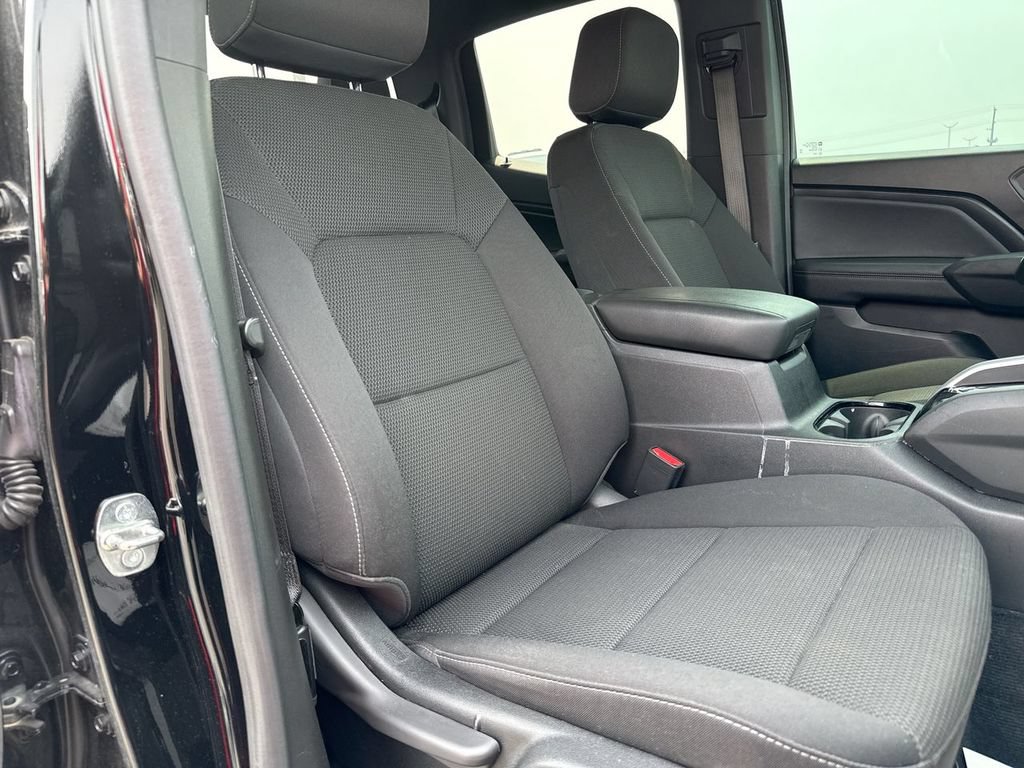 Used 2023 Chevrolet Colorado LT AWD/4WD image 25