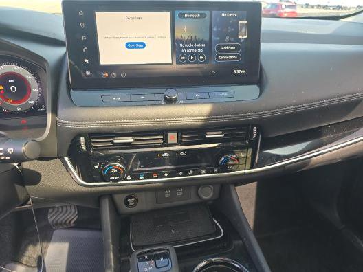 Used 2024 Nissan Rogue SL w/ SL Premium Package image 7