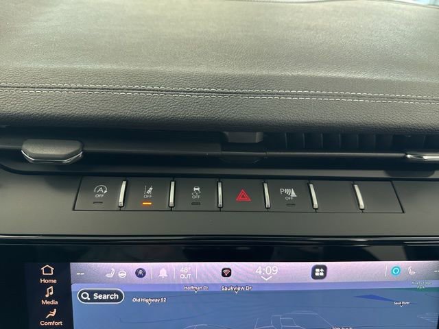 New 2026 Jeep Grand Cherokee L Altitude image 40