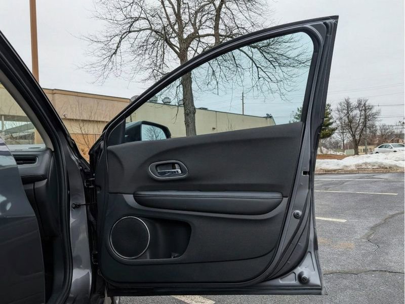 Used 2020 Honda HR-V EX image 13