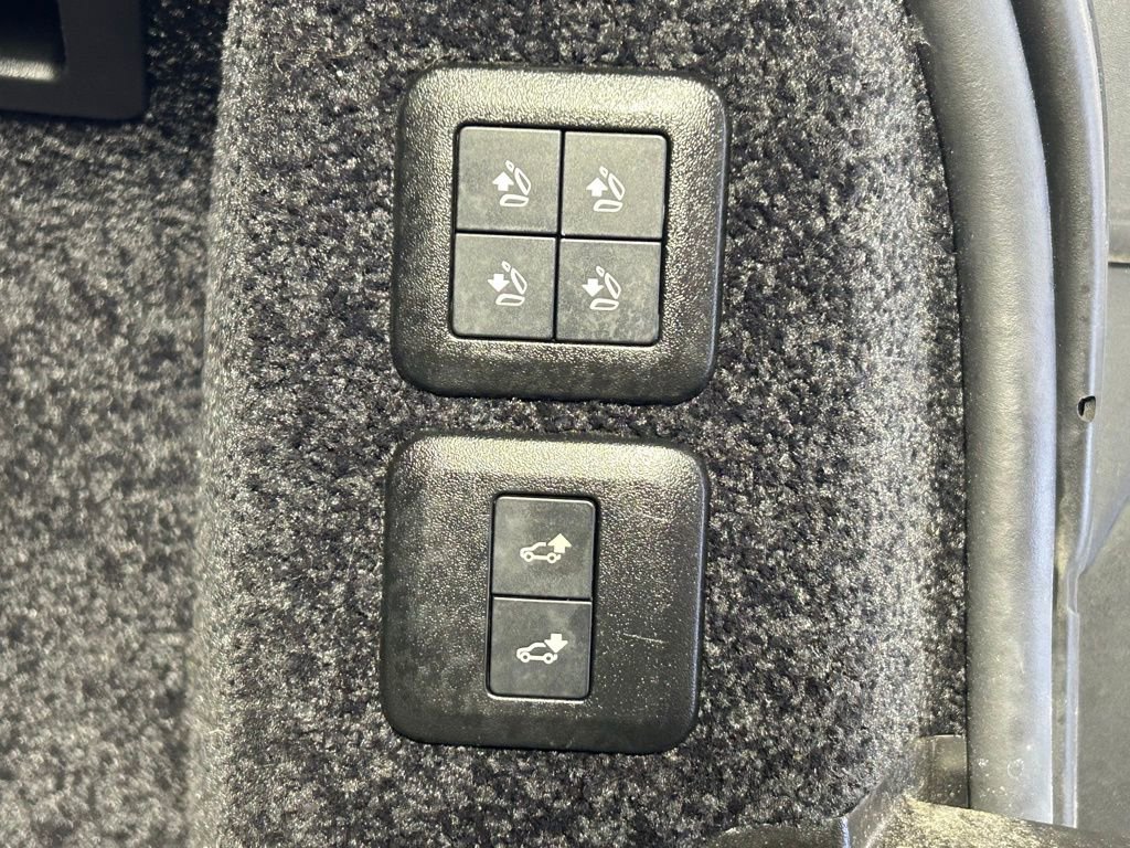 Used 2020 Land Rover Range Rover HSE image 14