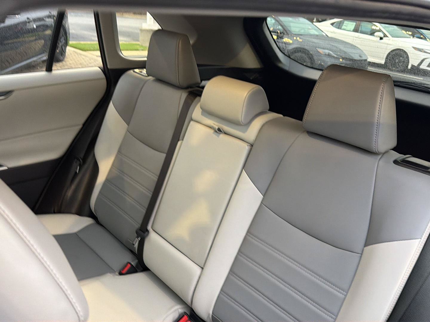 Certified 2023 Toyota RAV4 XLE Premium AWD/4WD image 31