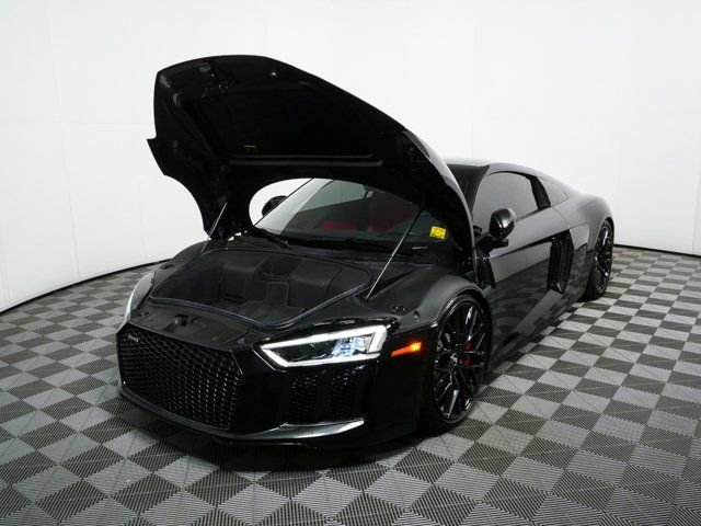 Used 2018 Audi R8 V10 w/ Premium Package image 26