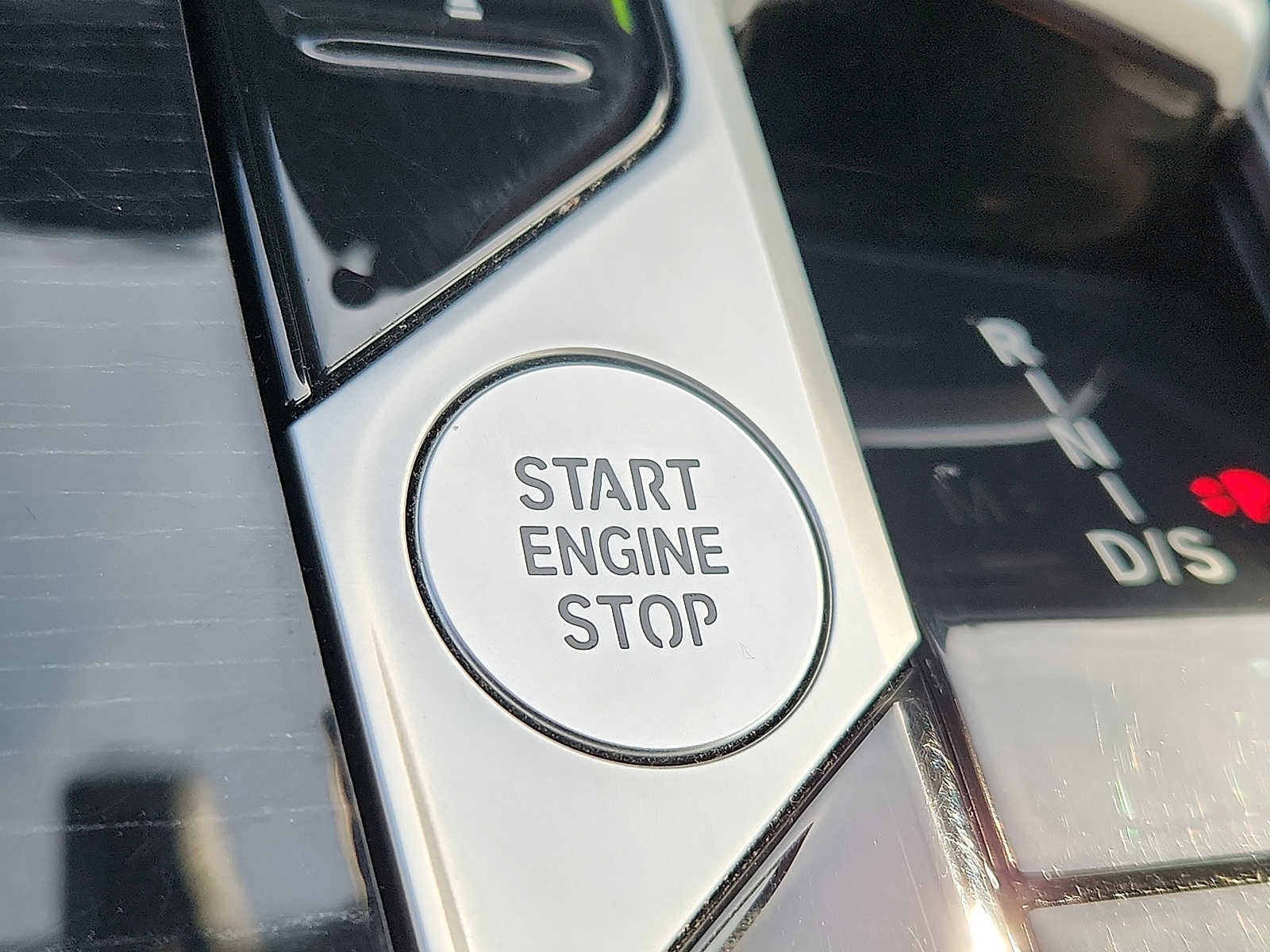 Certified 2024 BMW X7 xDrive40i w/ M Sport Package image 21