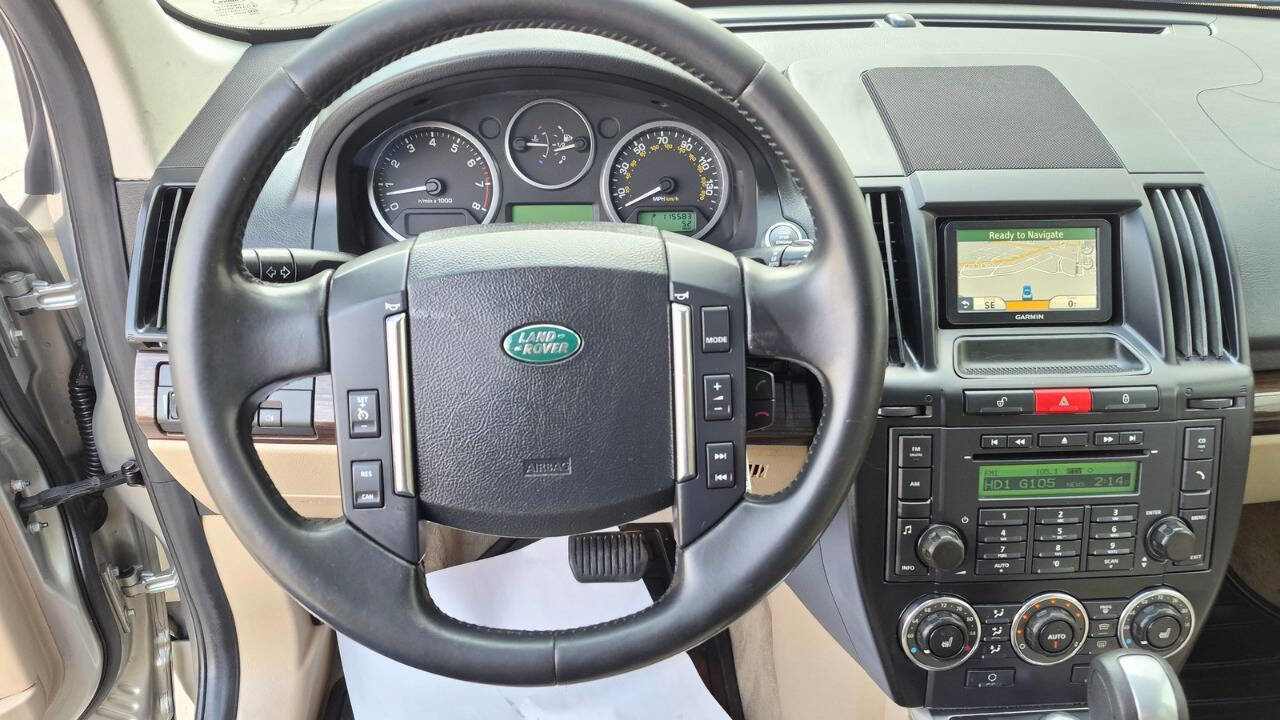 Used 2012 Land Rover LR2 HSE image 39