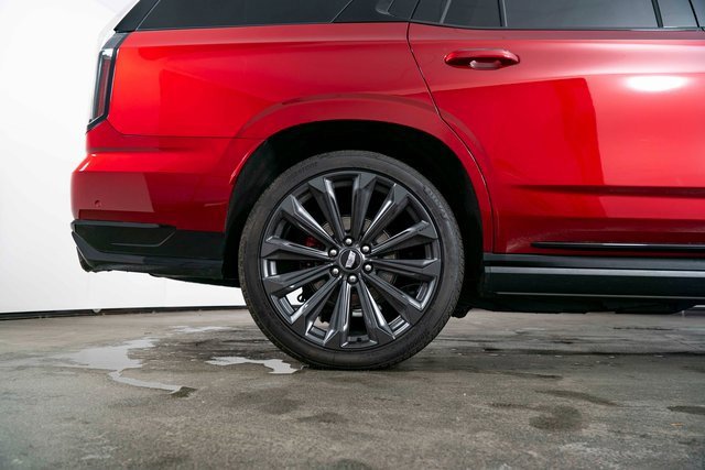 Used 2025 Cadillac Escalade V image 10