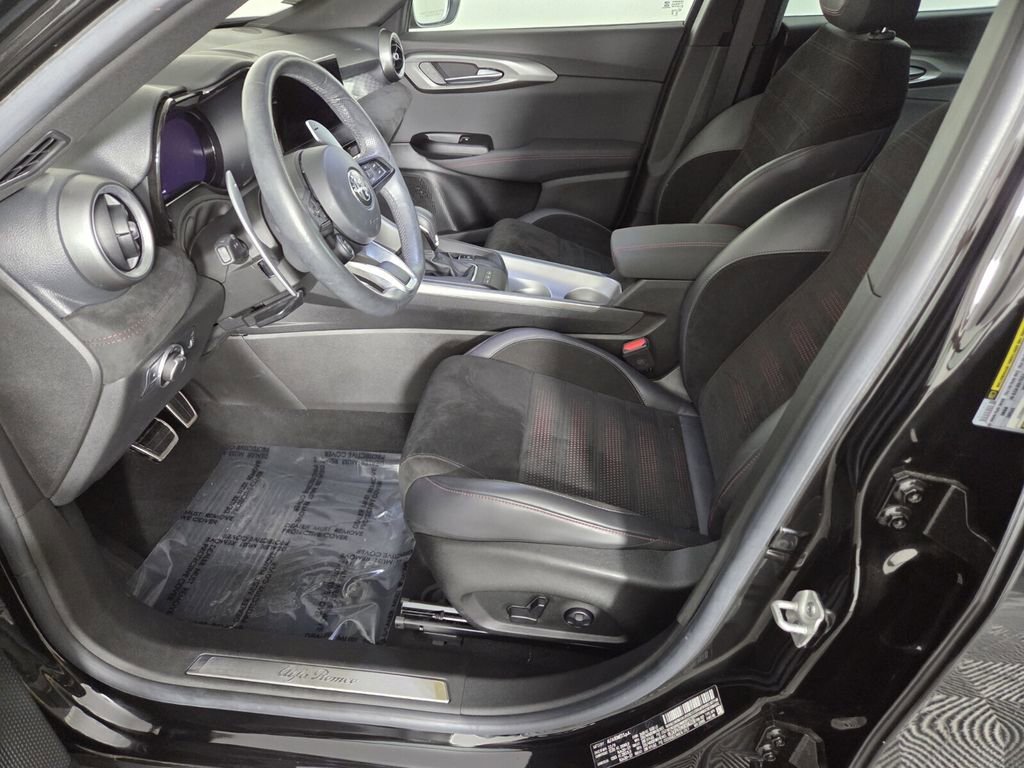 Used 2024 Alfa Romeo Tonale Veloce image 12