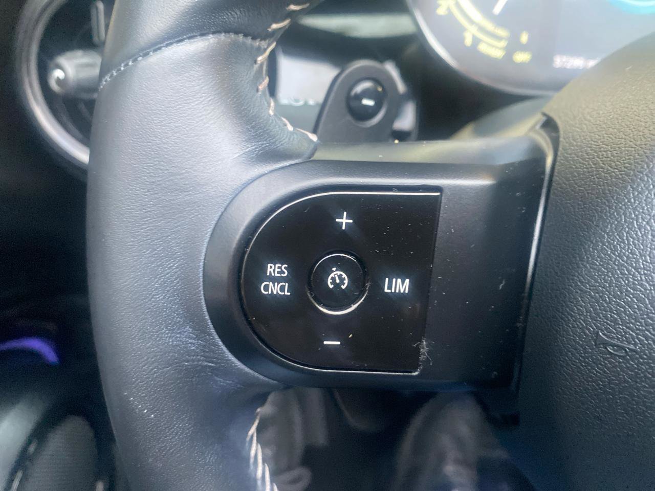 Used 2022 MINI Cooper S image 12