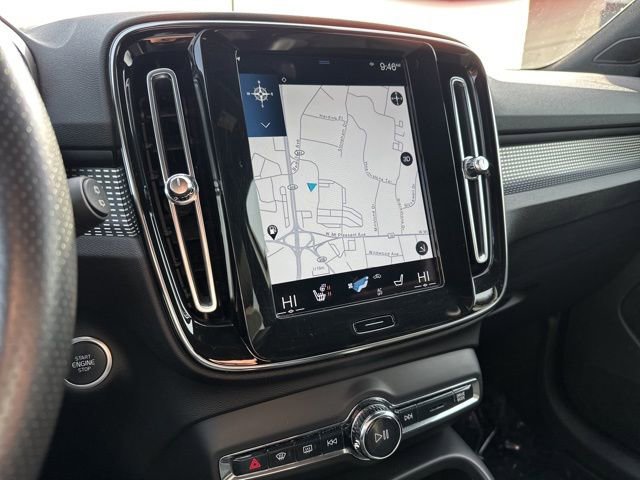 Used 2021 Volvo XC40 T5 R-Design w/ Climate Package image 21