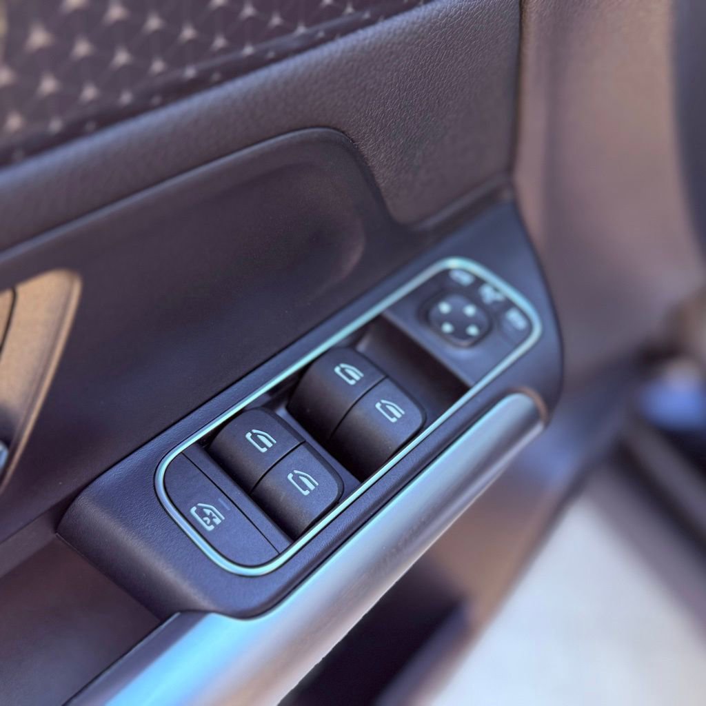 Used 2025 Mercedes-Benz GLA 250 w/ Exclusive Package image 21