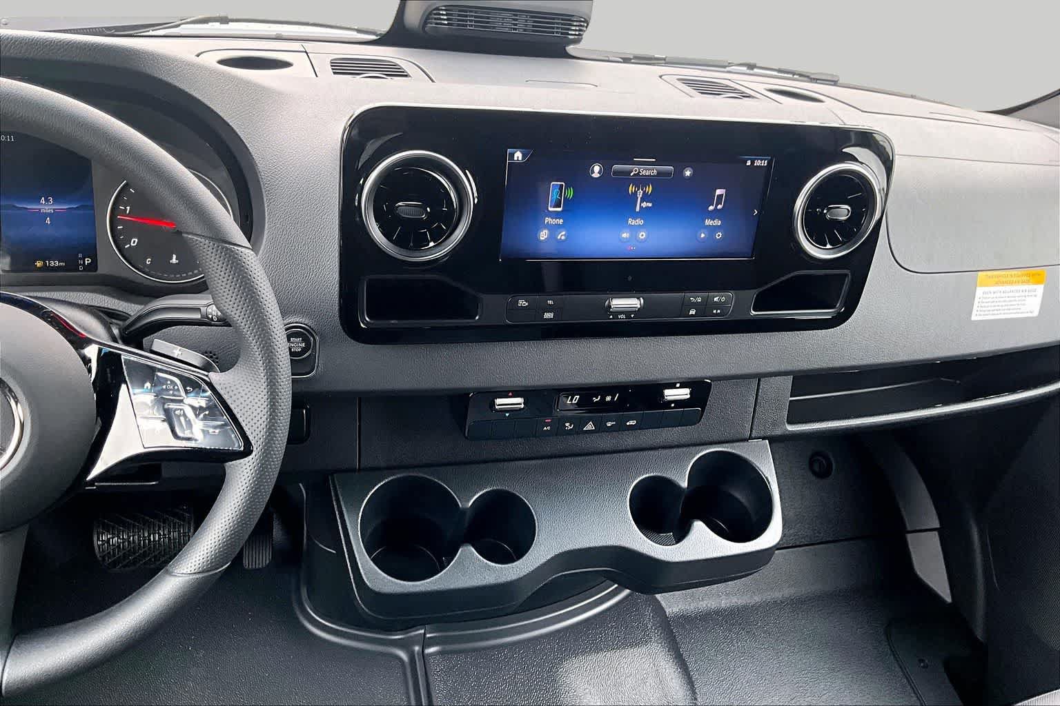 New 2026 Mercedes-Benz Sprinter 2500 image 6