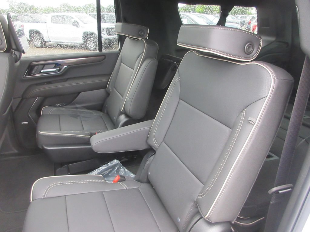 New 2026 GMC Yukon XL Elevation w/ Elevation Premium Package AWD/4WD image 12