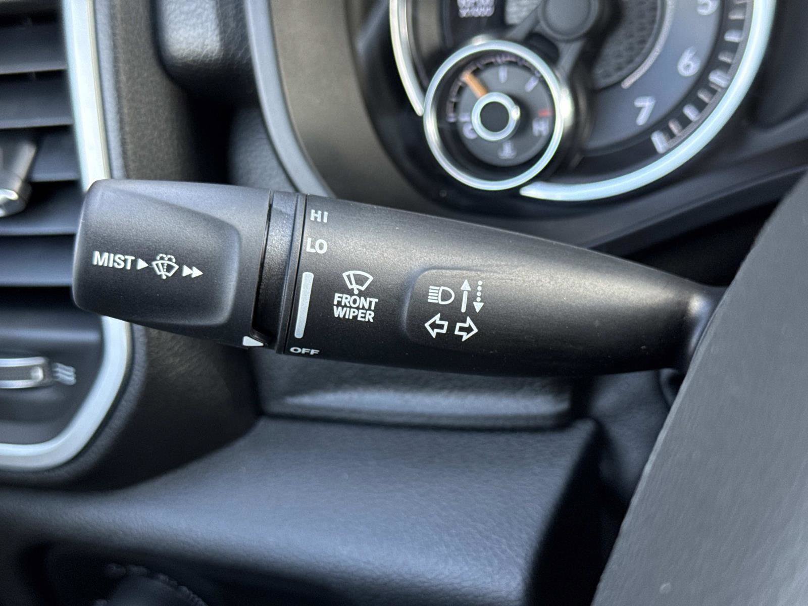 Used 2020 RAM 1500 Big Horn AWD/4WD image 11