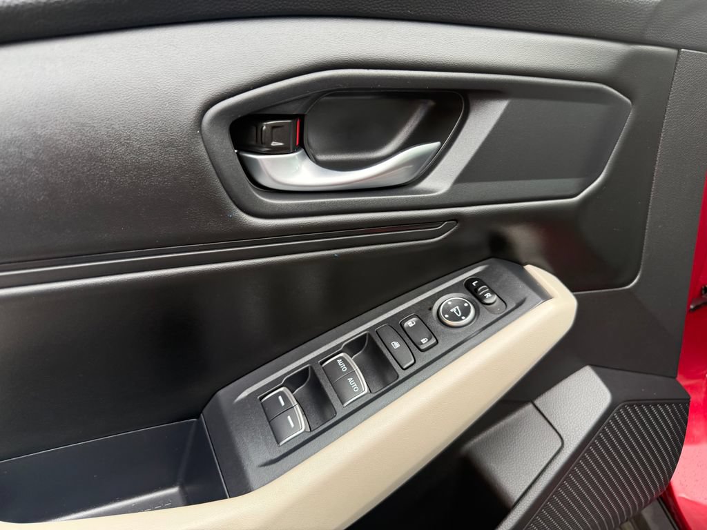 Used 2024 Honda Accord EX image 11