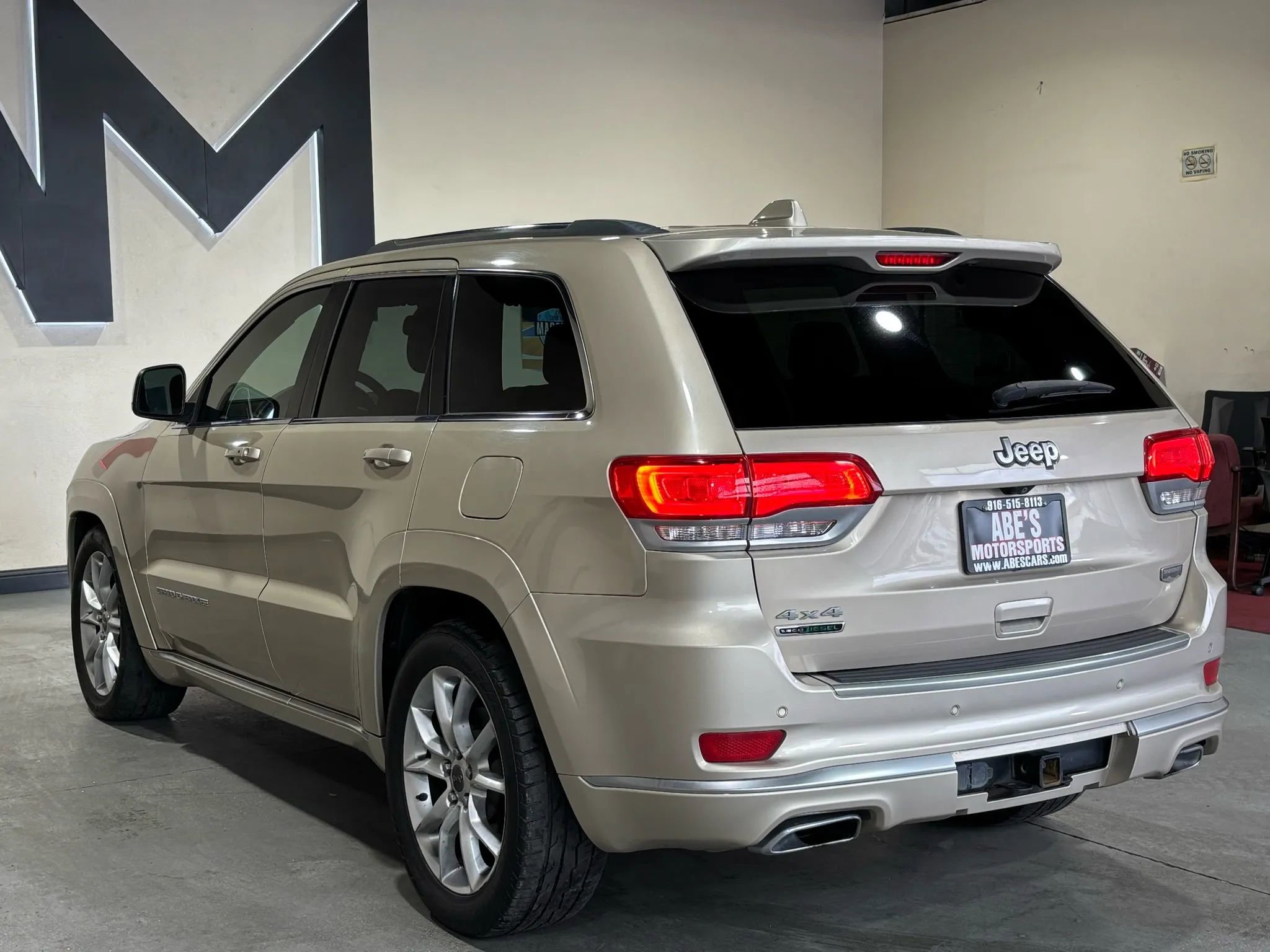 Used 2015 Jeep Grand Cherokee Summit w/ Platinum Series Group image 8