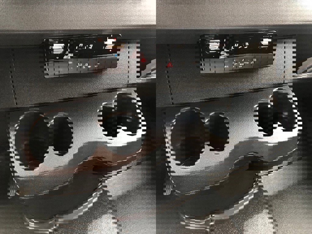 Used 2019 Freightliner Sprinter 2500 w/ Driver Convenience Package image 26