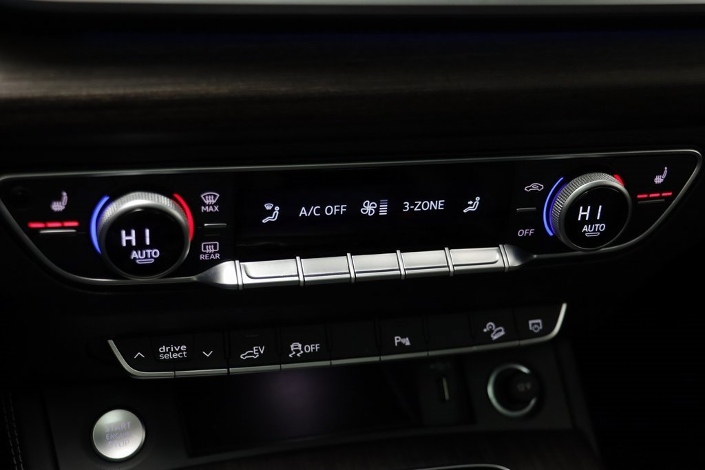 Used 2025 Audi Q5 e Premium Plus w/ Premium Plus Package image 12