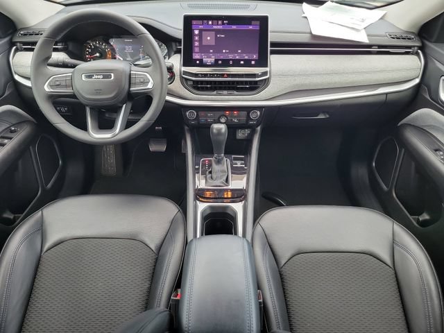 Used 2022 Jeep Compass Latitude FWD image 14