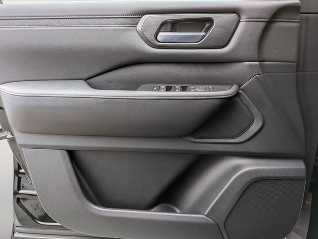 New 2025 Nissan Armada SV image 24