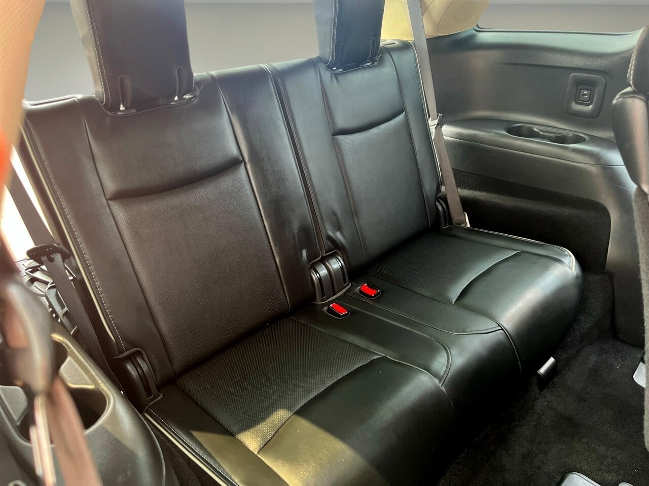 Used 2019 INFINITI QX60 Luxe w/ Essential Package image 19