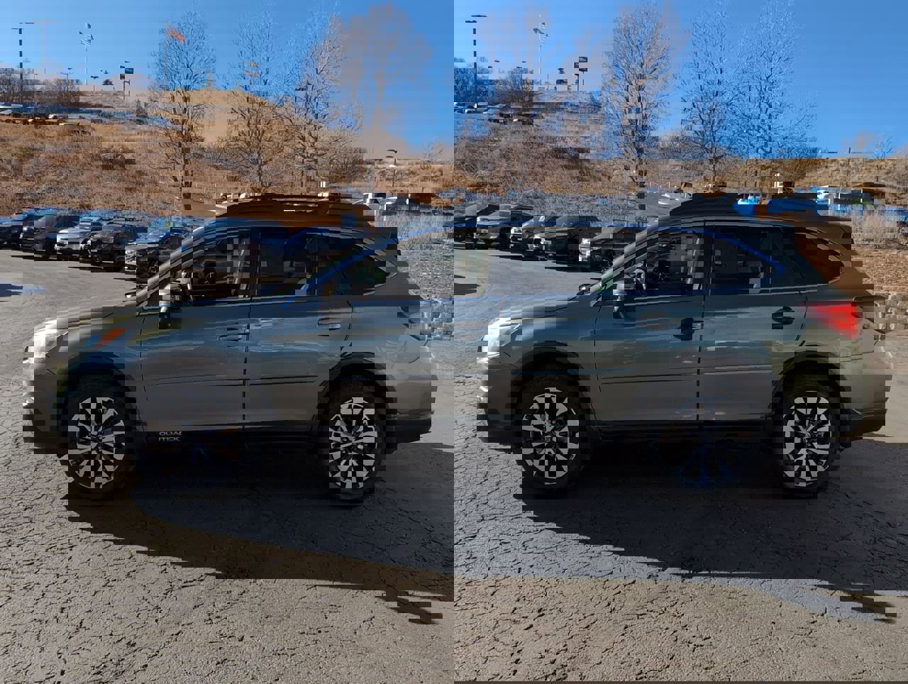 Used 2016 Subaru Outback 3.6R Limited image 4