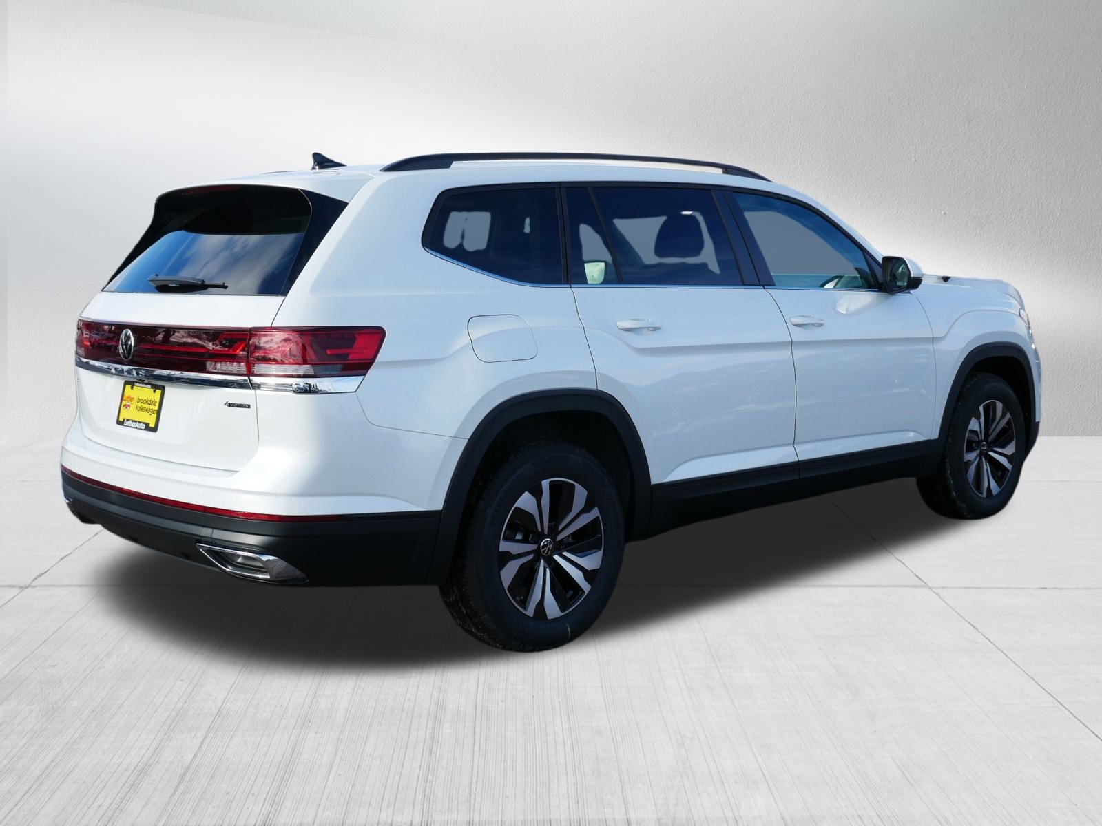 New 2026 Volkswagen Atlas SE AWD/4WD image 3