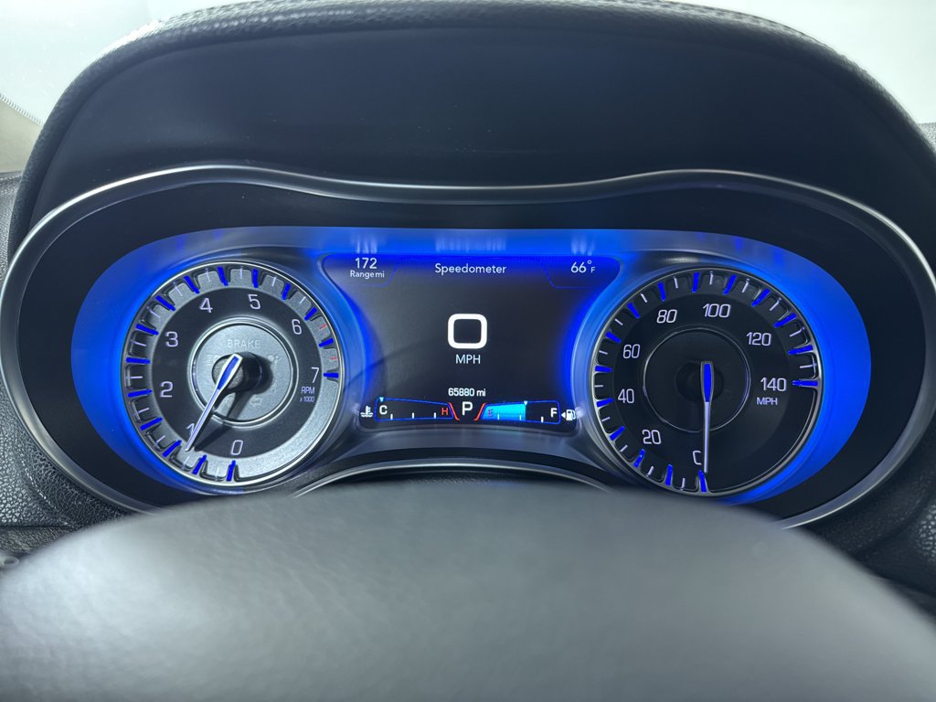 Used 2017 Chrysler 300 Limited w/ Value Package AWD/4WD image 12