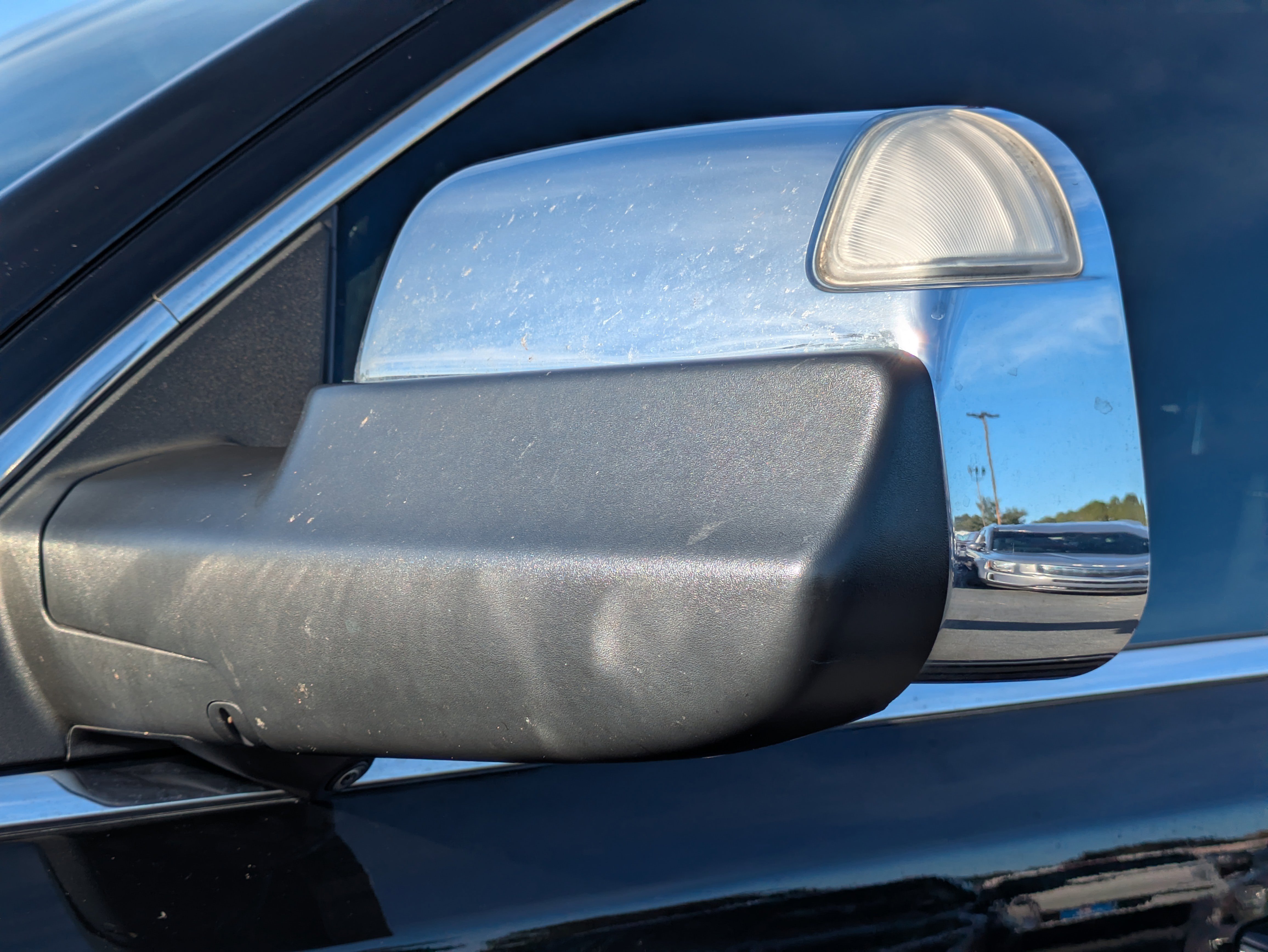 Used 2021 RAM 1500 Limited image 32