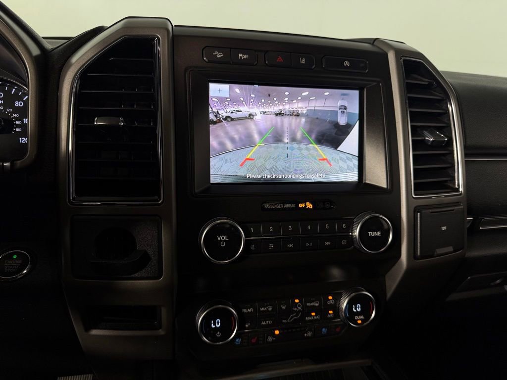 Used 2020 Ford Expedition XLT w/ Equipment Group 202A AWD/4WD image 28