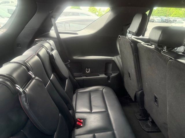 Used 2025 Ford Explorer ST-Line w/ ST-Line Street Pack AWD/4WD image 6