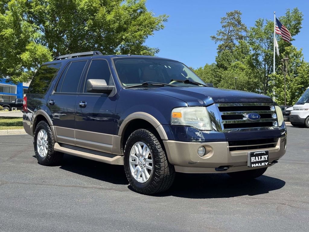 Used 2013 Ford Expedition XLT AWD/4WD image 2