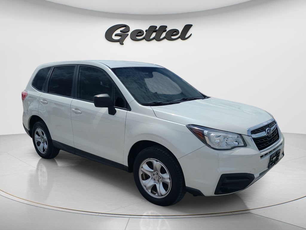 Used 2018 Subaru Forester 2.5i AWD/4WD image 3